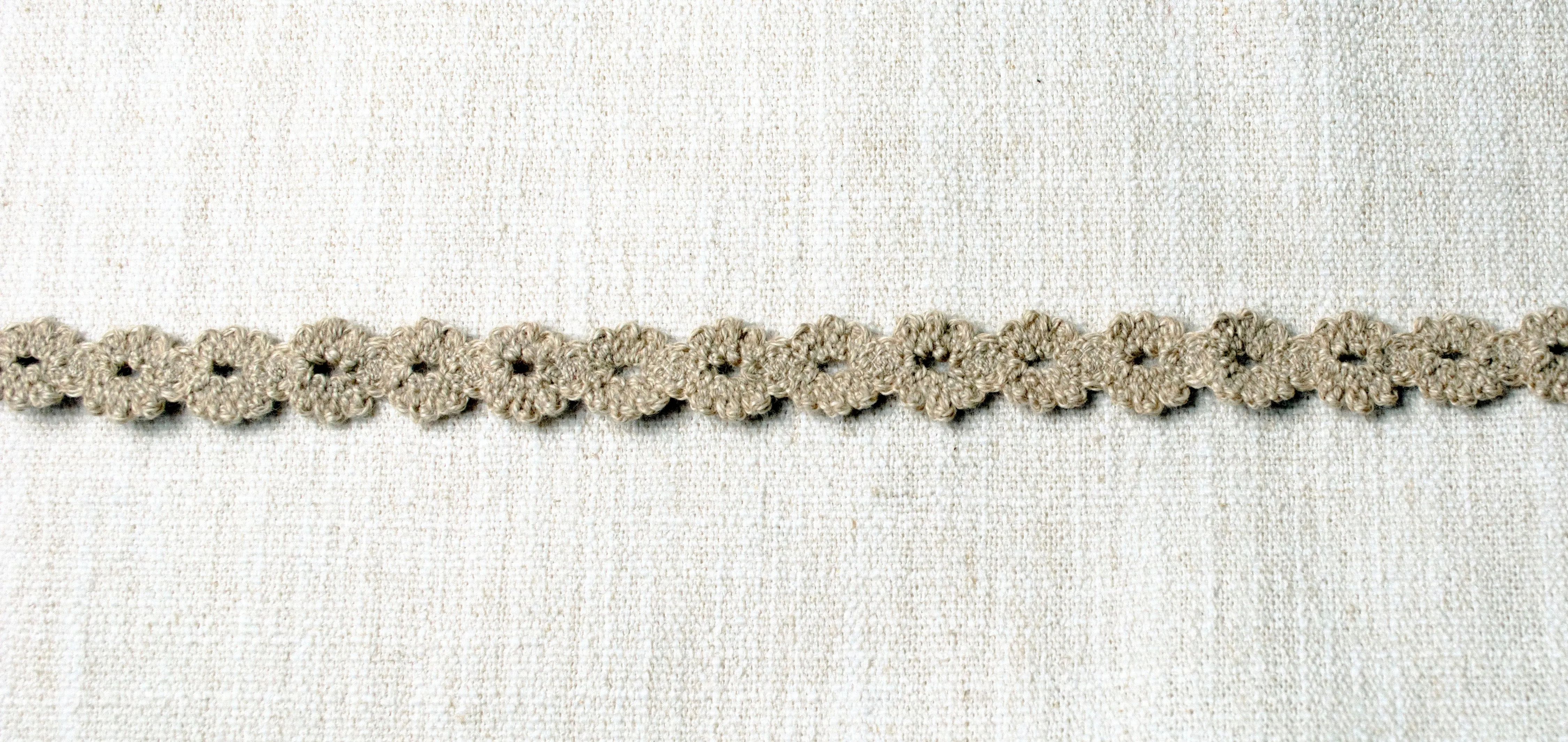 Wheat Mini Circlet Trim